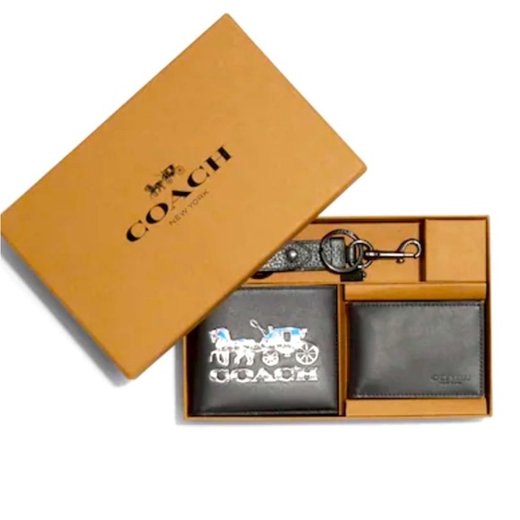 Coach Other - NWT Coach gift set 3 in one Men’s wallet